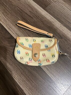 Dooney and Bourke wristlet coin pouch